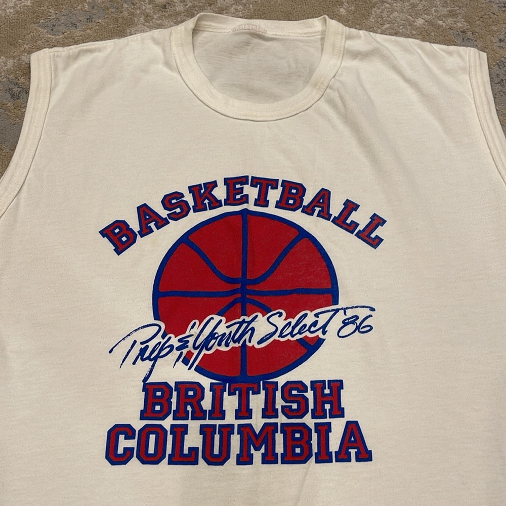 Vintage basketball 86 british columbia t shirt Size large
